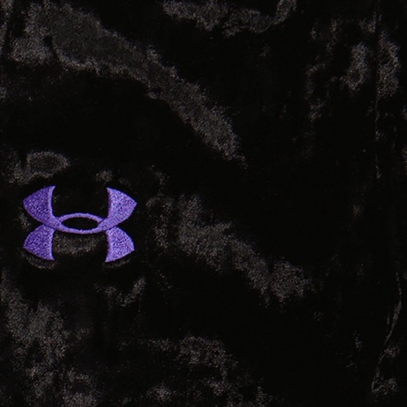 Under Armour two-piece fleece logo tunic hoodie and crushed velour leggings - Picture 2 of 2